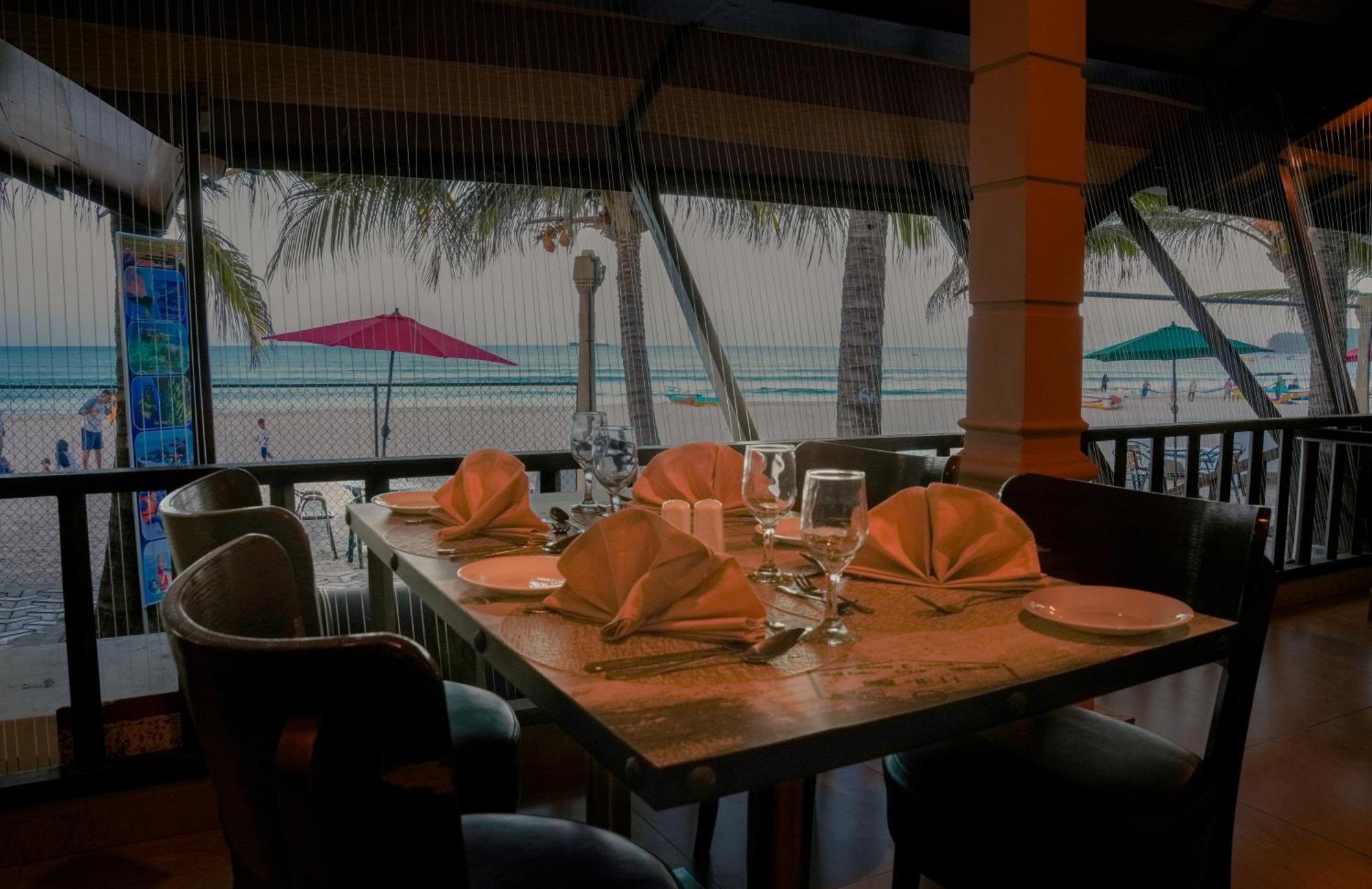 Jkab Beach Resort Trincomalee Eksteriør bilde