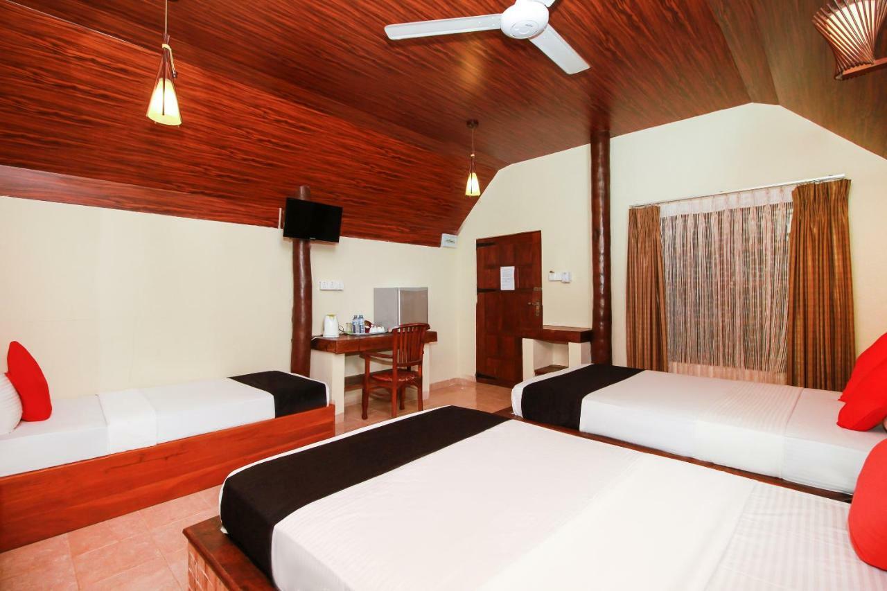 Jkab Beach Resort Trincomalee Eksteriør bilde