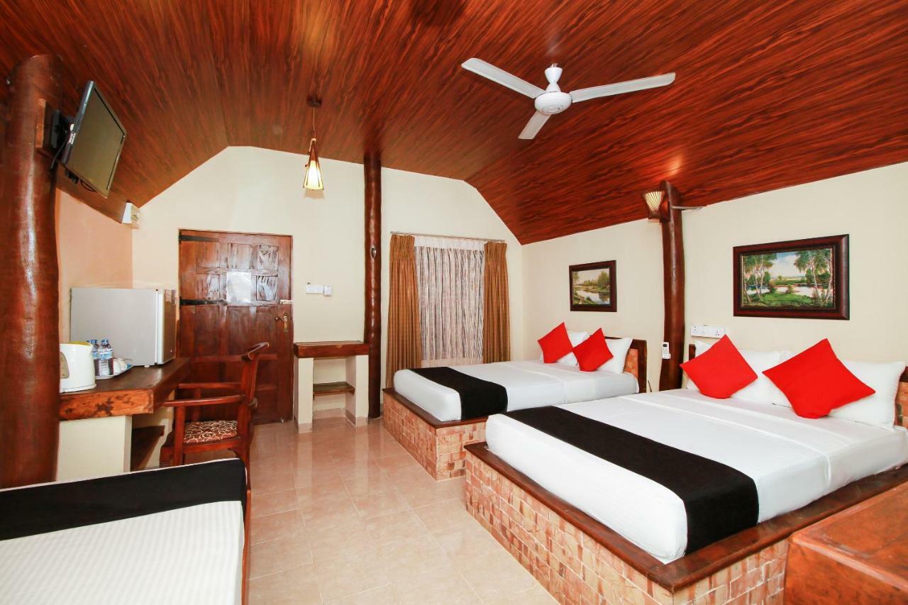 Jkab Beach Resort Trincomalee Eksteriør bilde