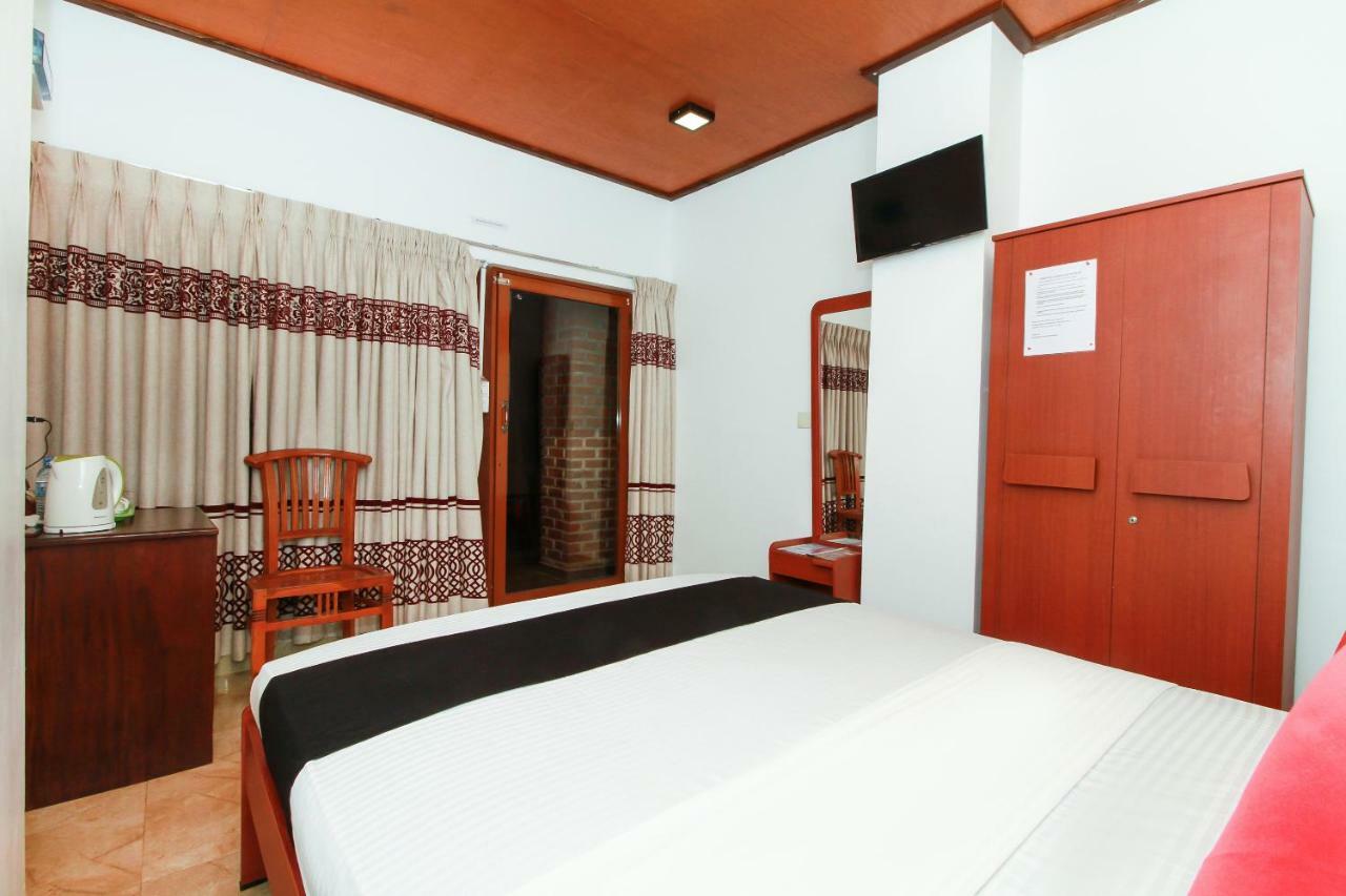Jkab Beach Resort Trincomalee Eksteriør bilde