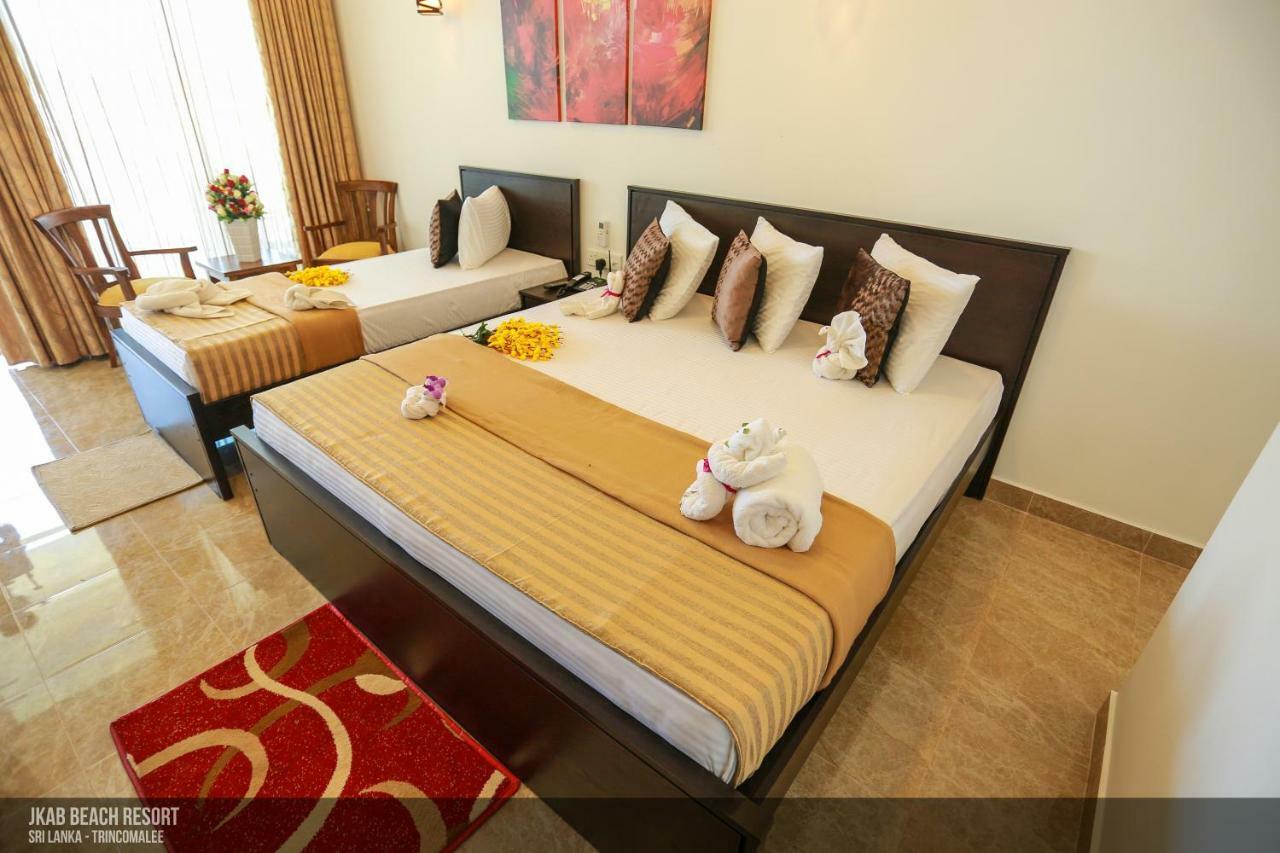 Jkab Beach Resort Trincomalee Eksteriør bilde