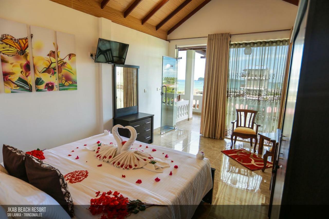 Jkab Beach Resort Trincomalee Eksteriør bilde