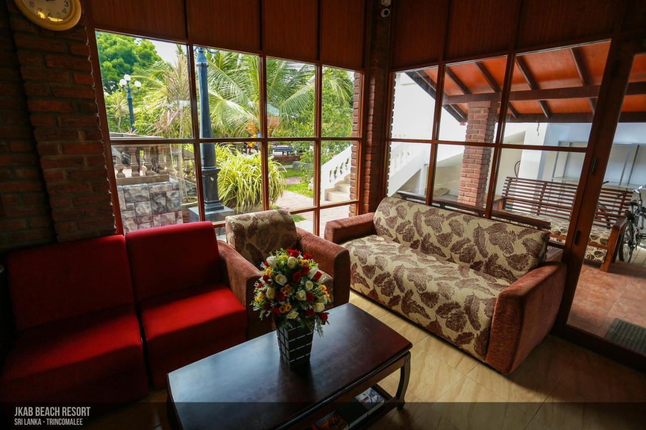 Jkab Beach Resort Trincomalee Eksteriør bilde