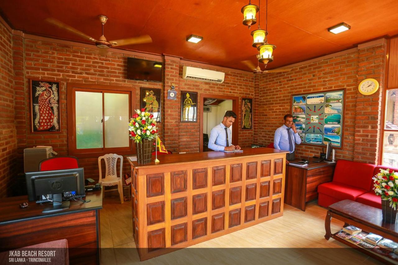 Jkab Beach Resort Trincomalee Eksteriør bilde