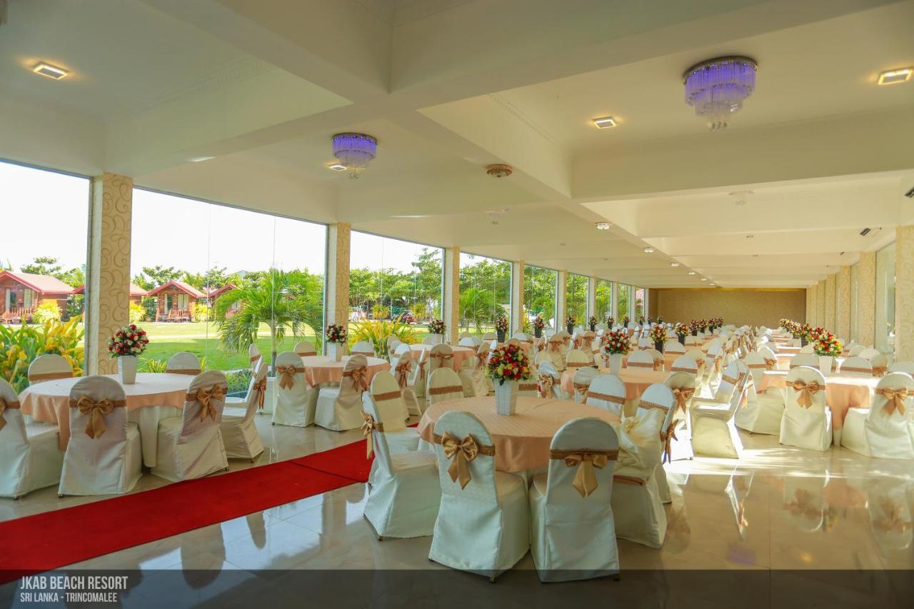 Jkab Beach Resort Trincomalee Eksteriør bilde